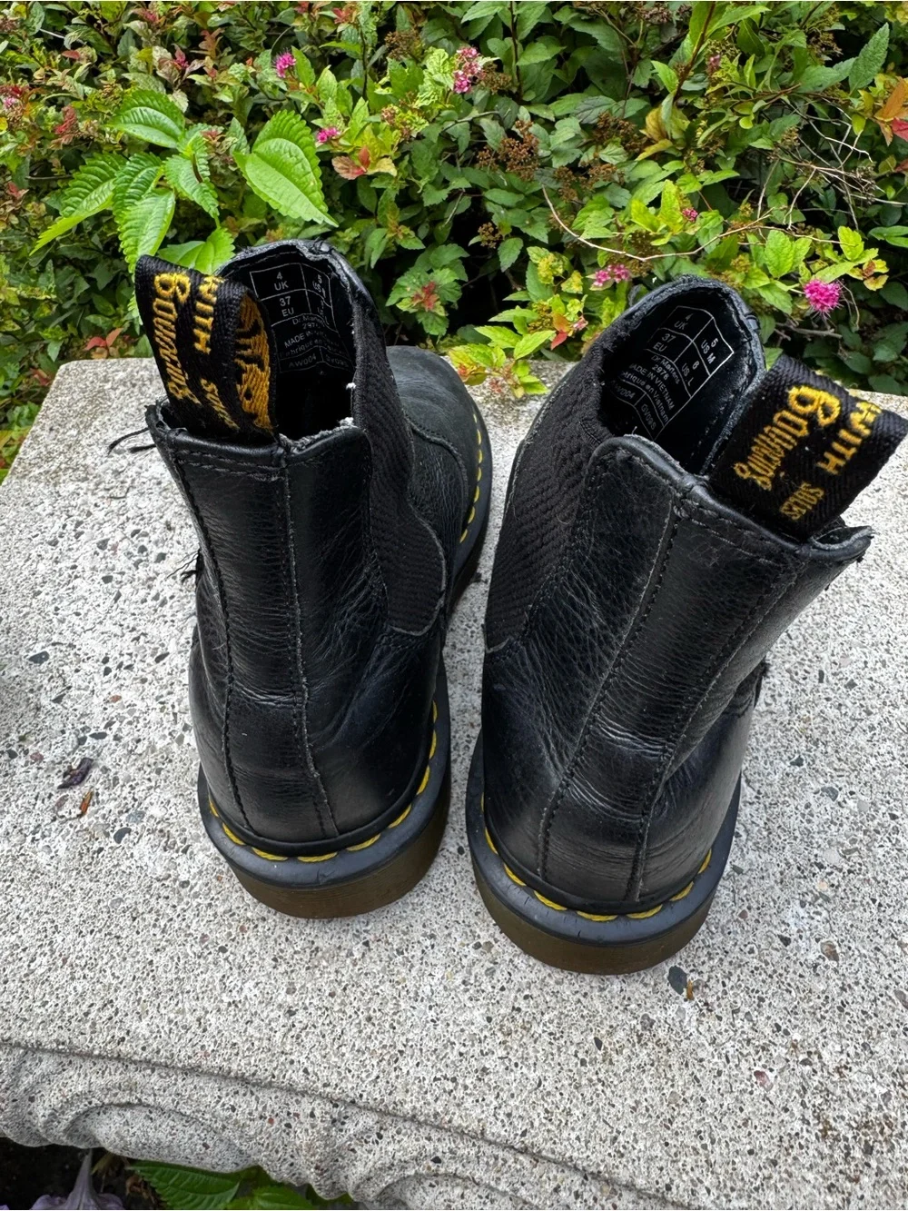 Dr. Martens kids chelsea